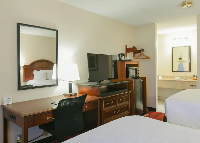 Hotel Varsity Osu South 2*