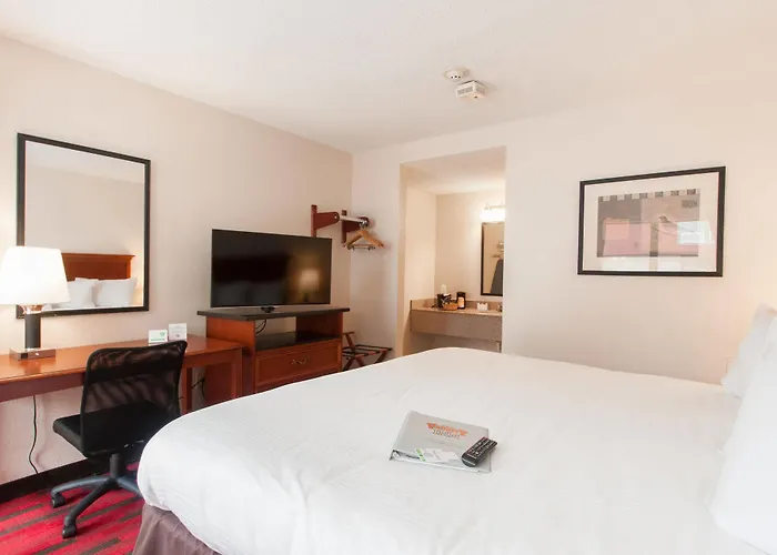 Hotel Varsity Osu South 2*